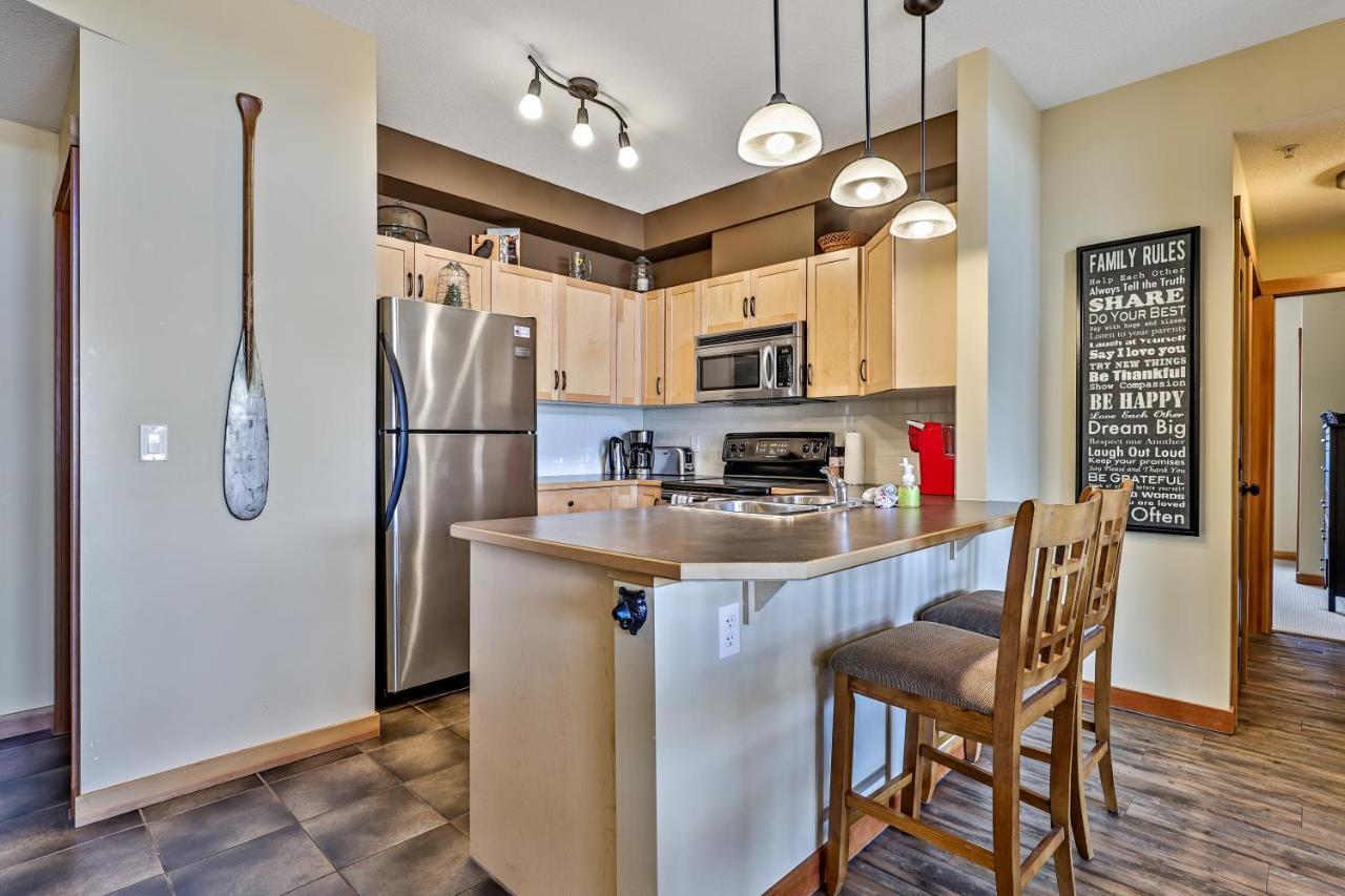 캔모어 Spectacular Mountain View Corner Unit Pool Hot Tub Park Pass 아파트 외부 사진