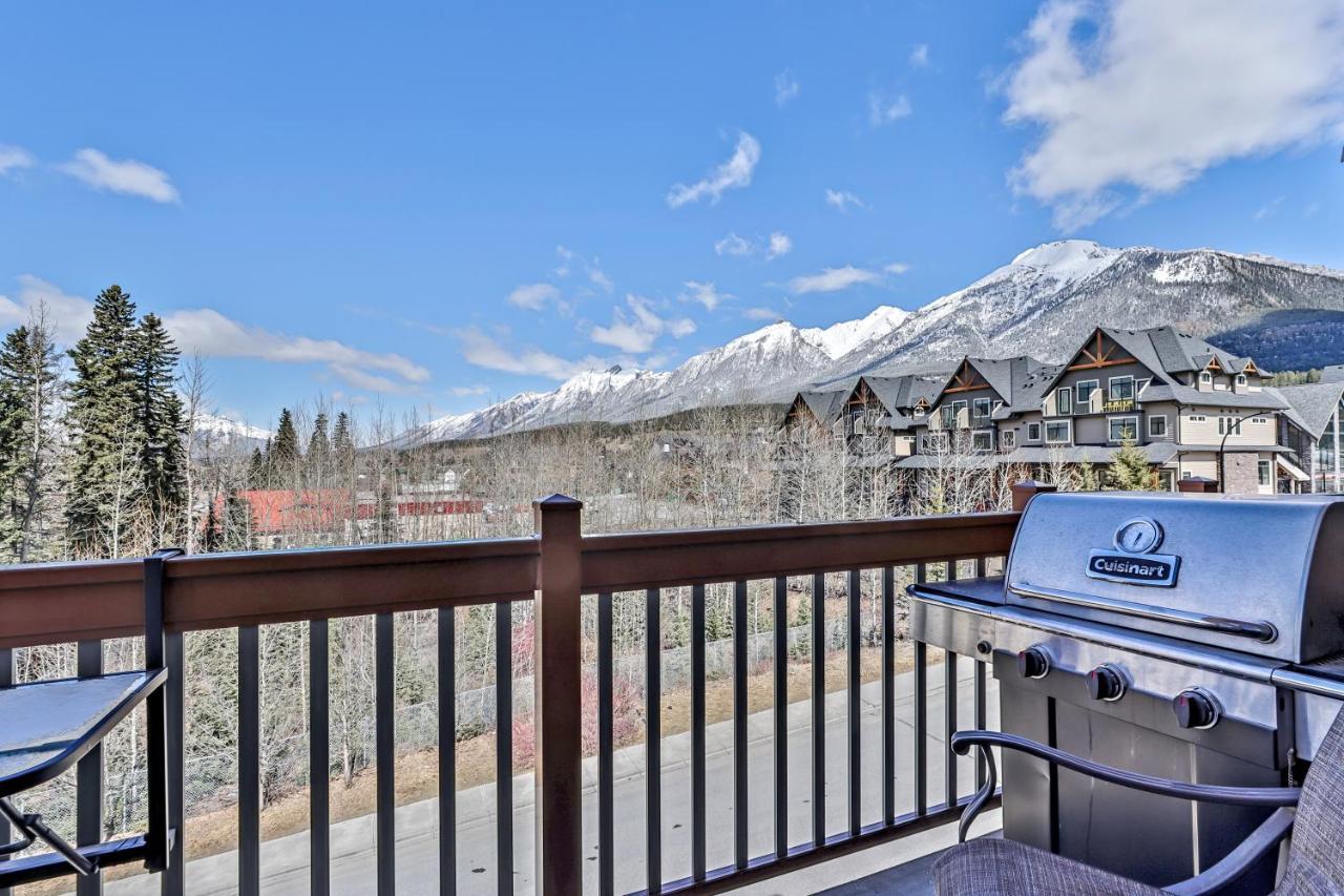 캔모어 Spectacular Mountain View Corner Unit Pool Hot Tub Park Pass 아파트 외부 사진