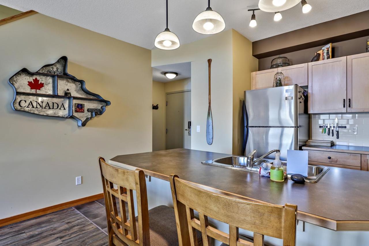 캔모어 Spectacular Mountain View Corner Unit Pool Hot Tub Park Pass 아파트 외부 사진